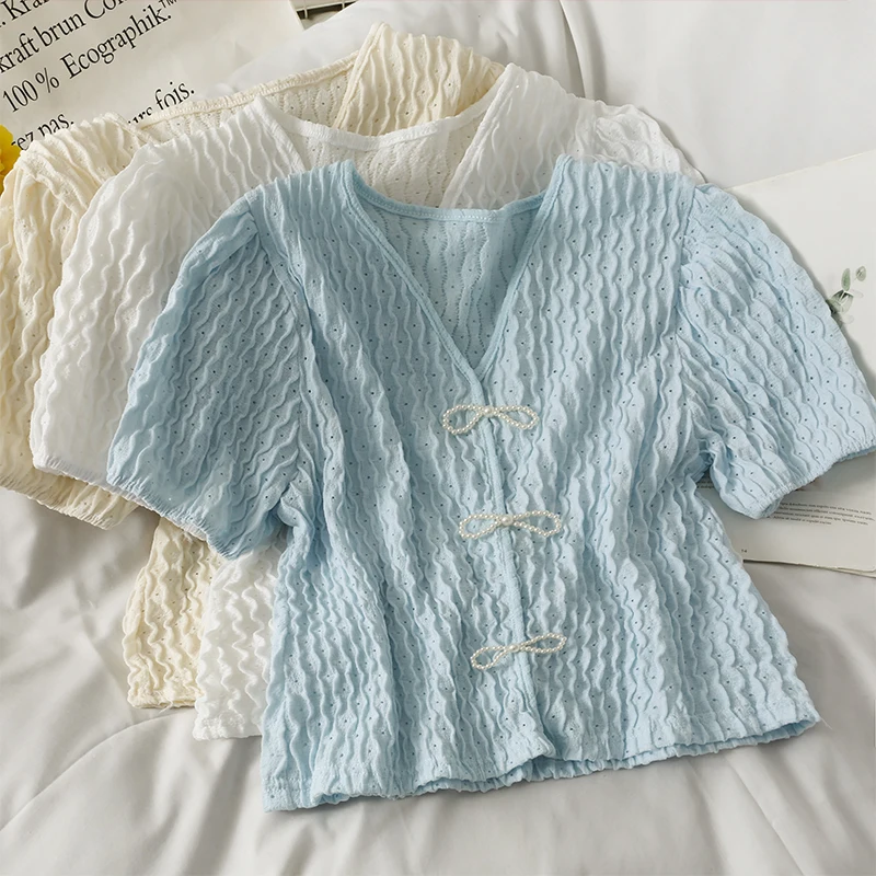 

Itoolin Women Chiffon Blouses Female Chinese Knot Tees V-Neck Pleated Blouse Solid Crop Tees Plain Blouse For Women Summer