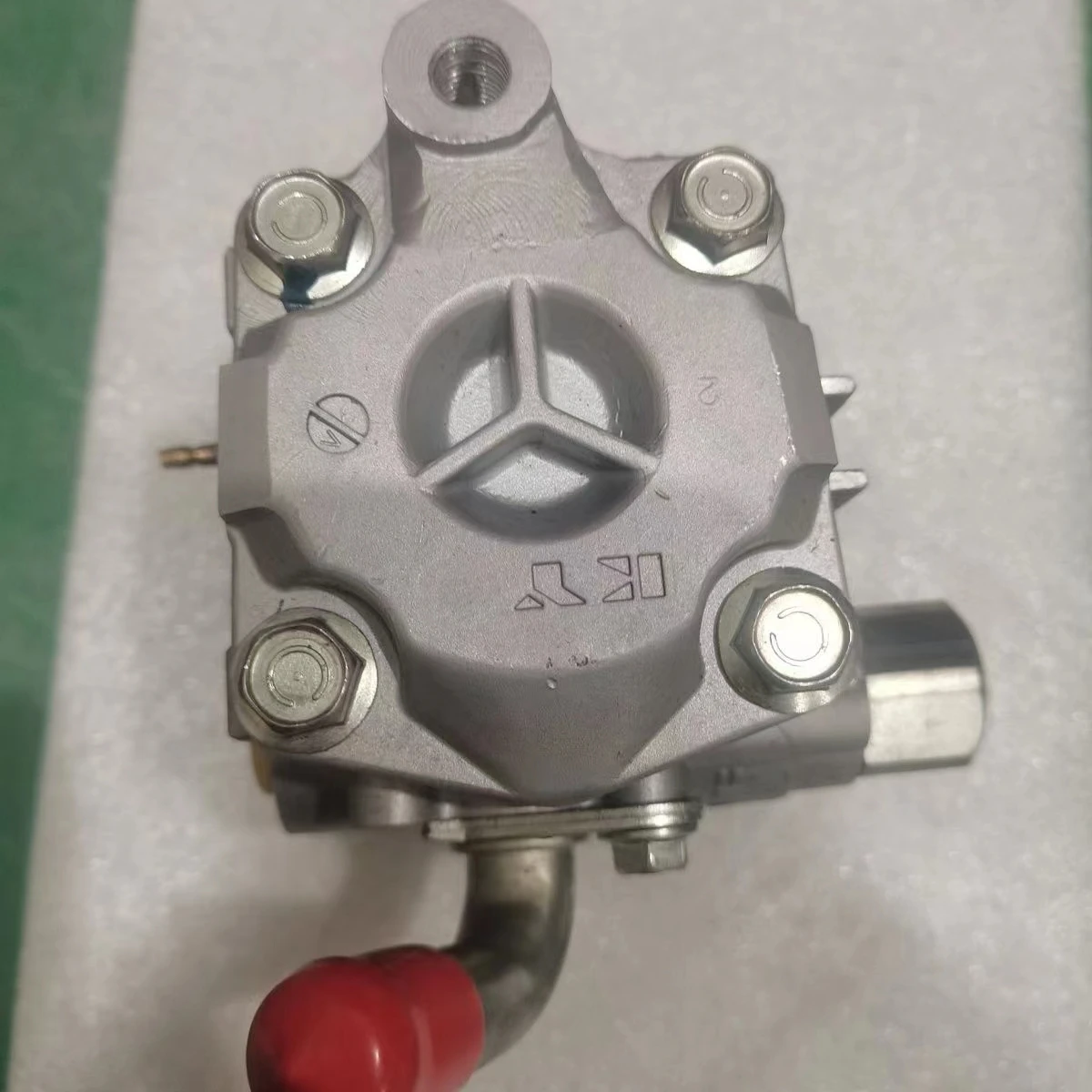 Автозапчасти Насос гидроусилителя руля для Mitsubishi Pajero Montero V23 V43 6G72 V45 6G74 MR267662