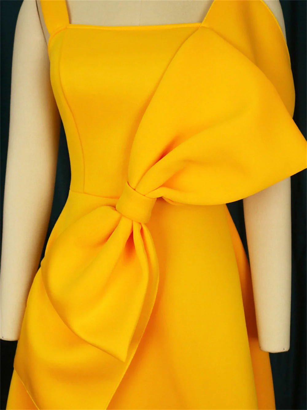 Romans Yellow Party Dress Strapless Short Evening Dress 2022 Bow Women Dress Tea Length Prom Dress Robe Wedding Party Dress