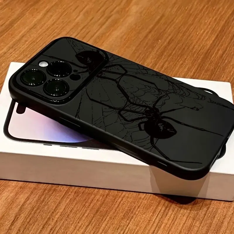 Фото Стильный черный чехол для телефона с узором паука для iPhone 11 12 13 14 15 Pro Max 16 Plus 17 Pro X XS XR, матовый, с большим окном, мягкая задняя крышка №1