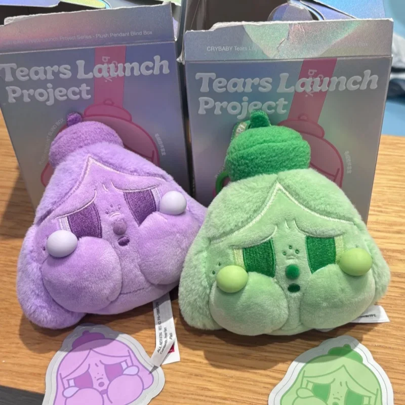 Фото Плюшевый брелок-подвеска Pop Mart Crybaby Tears Launch Project Series, случайный стиль (1 шт.), для сумок, ключей, декора, детских подарков (версия для ЕС, без упаковки) №3