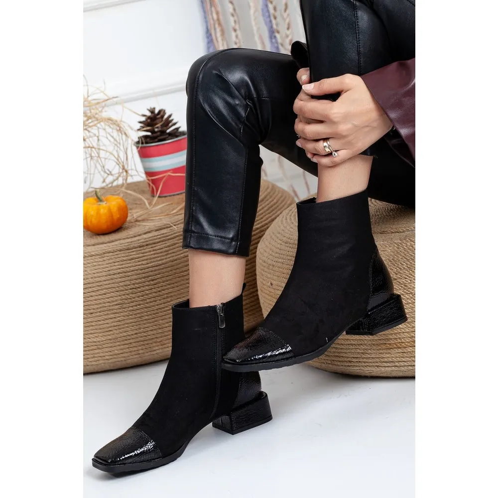 

Dorlie Ronex Boots Black Süet