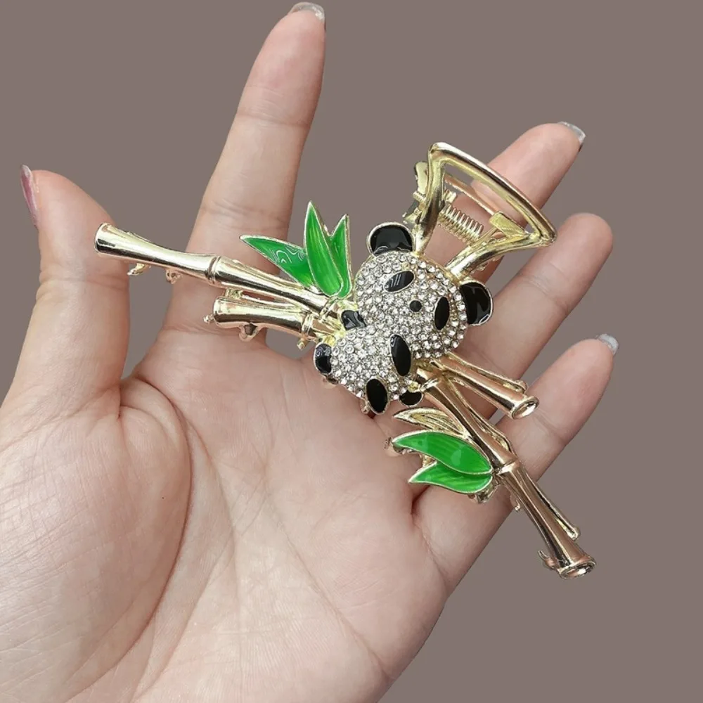 

Заколка для волос с кристаллами в виде милой панды, ретро Заколка для волос из зеленого бамбука, Грейс-Girl, зажим для конского хвоста, новая за...