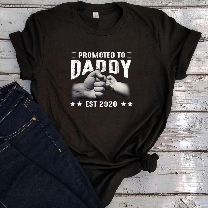 Новинка подарок папе скоро поступит на должность папы футболки для малышей 2022