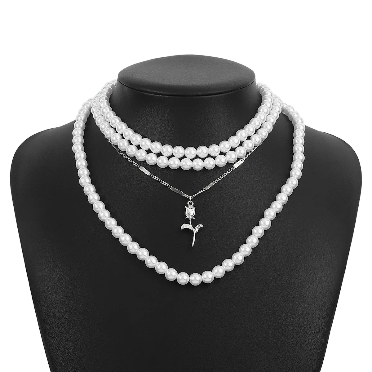French luxury romantic rose necklace imitation pearls stacked with personality temperament lady clavicle necklace.