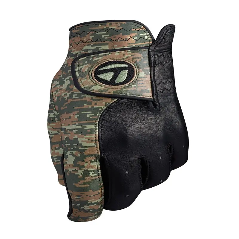 Vibrant Camo Right Handed Golf Glove - Fitting for Small People's Hands.
