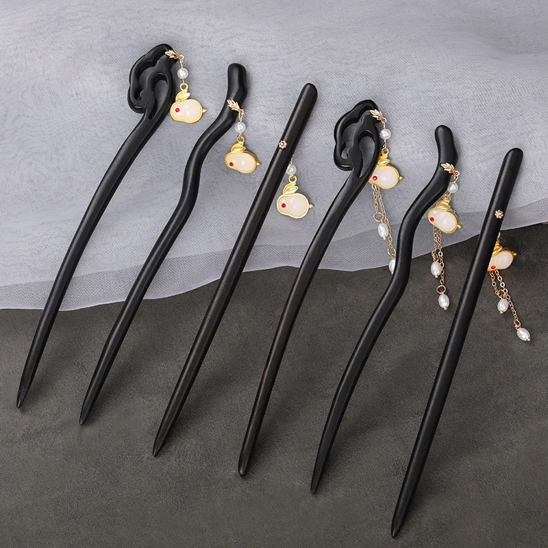 

Новинка, древние китайские нефритовые бриллиантовые черные сандаловые деревянные зажимы для волос с кисточкой и шаговым встряхиванием, головной убор Чонсам ханьфу