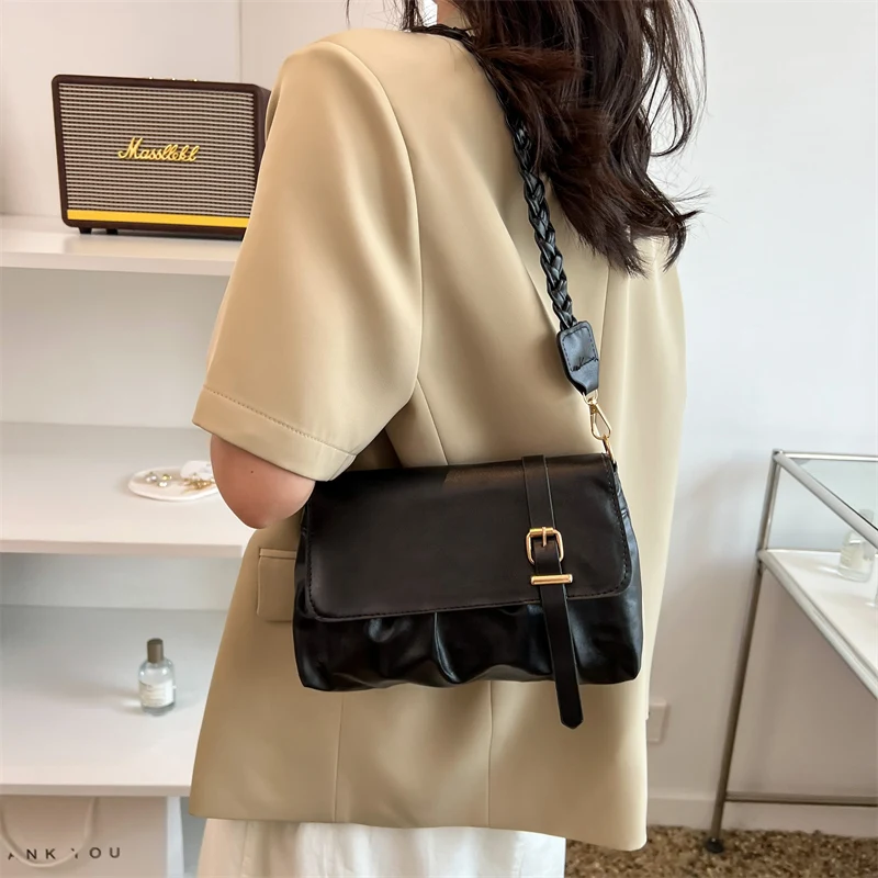

2022 Spring New Bags for Women Shoulder Bag Knited Strap Fold Luxury Designer Handbag Solid Color Casual Messenger Female Bag
