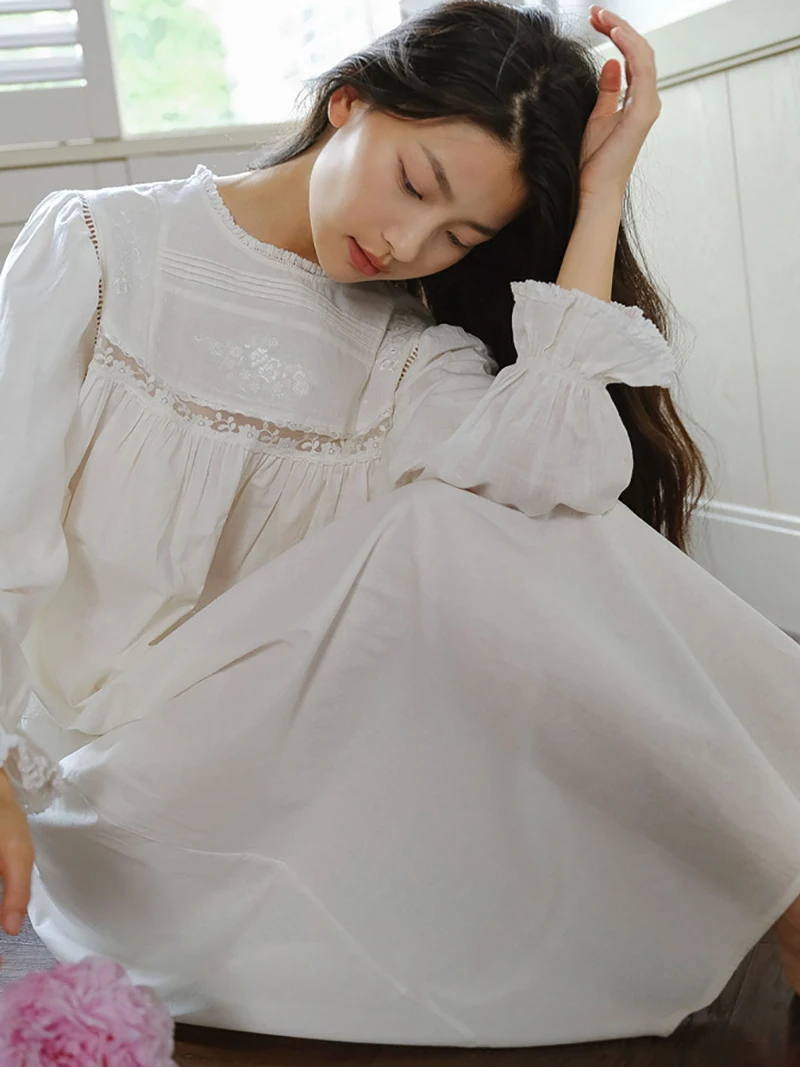 

Spring Autumn Vintage Sleepwear Women French Embroidered Pure Cotton Long Sleeve Ruffles Princess Pajamas Victorian Nightgowns