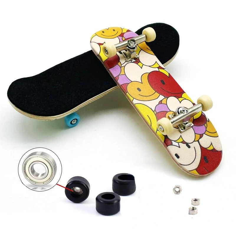 

Maple Finger Skateboard Beginner Wide Plate Bearing Wheel Professional Fingertip Double Rocker Palm Skateboard Creative Sports