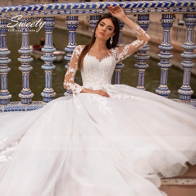 

Elegant Wedding Dress Organza With Embroidery With Train Ball Gown O-neck Full Sleeve Vintage Lace Up Gowns Robes De Mariée