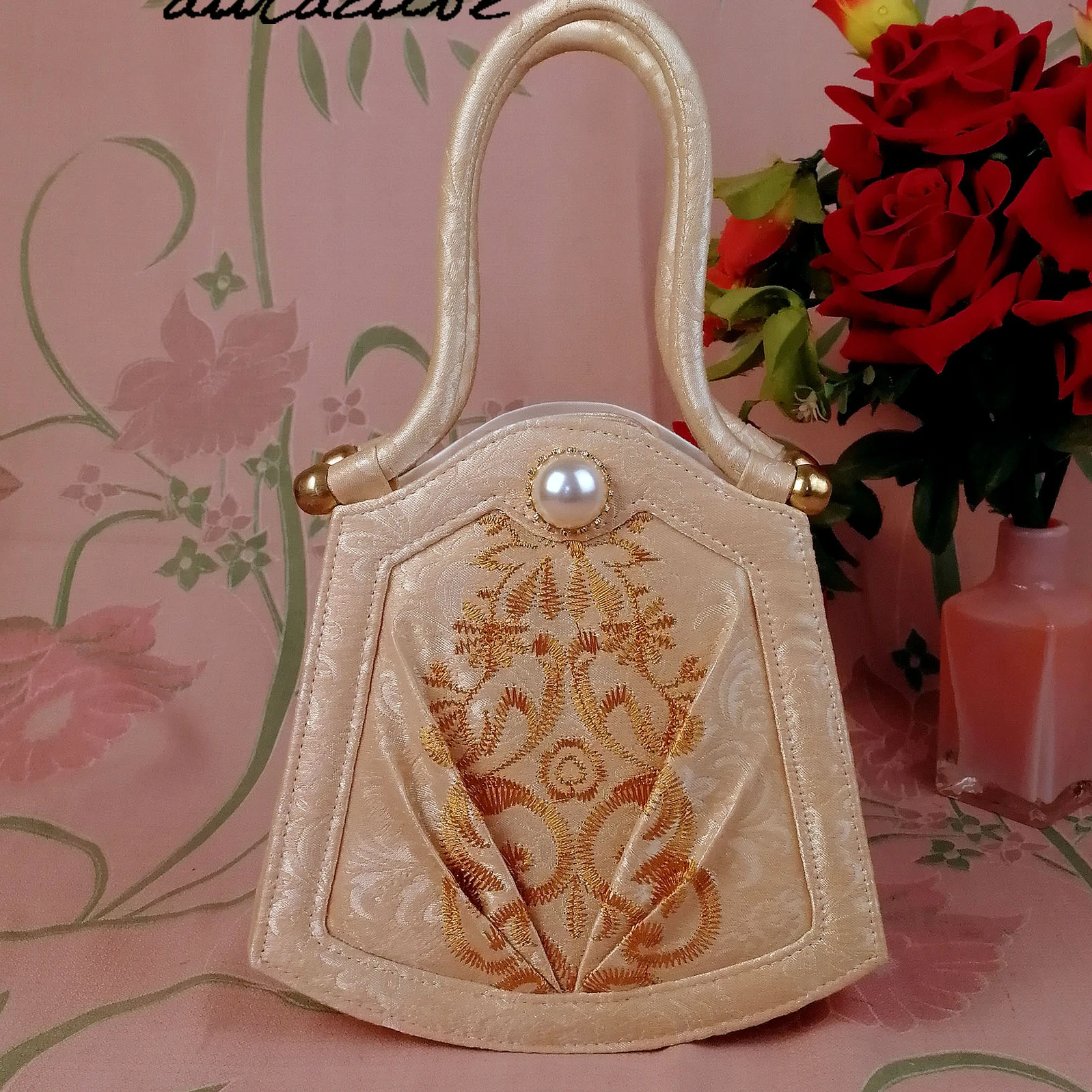 

Fashion Trend Handbag for Women Embroidery Shoulder Bag Vintage Floral Bag Female Retro Han Chinese Clothing Bag New Style