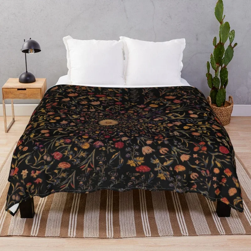 

Medieval Flowers On Black Blanket Coral Fce Printed Multi-fuion Throw Thick blankets for Bed Home Camp Office