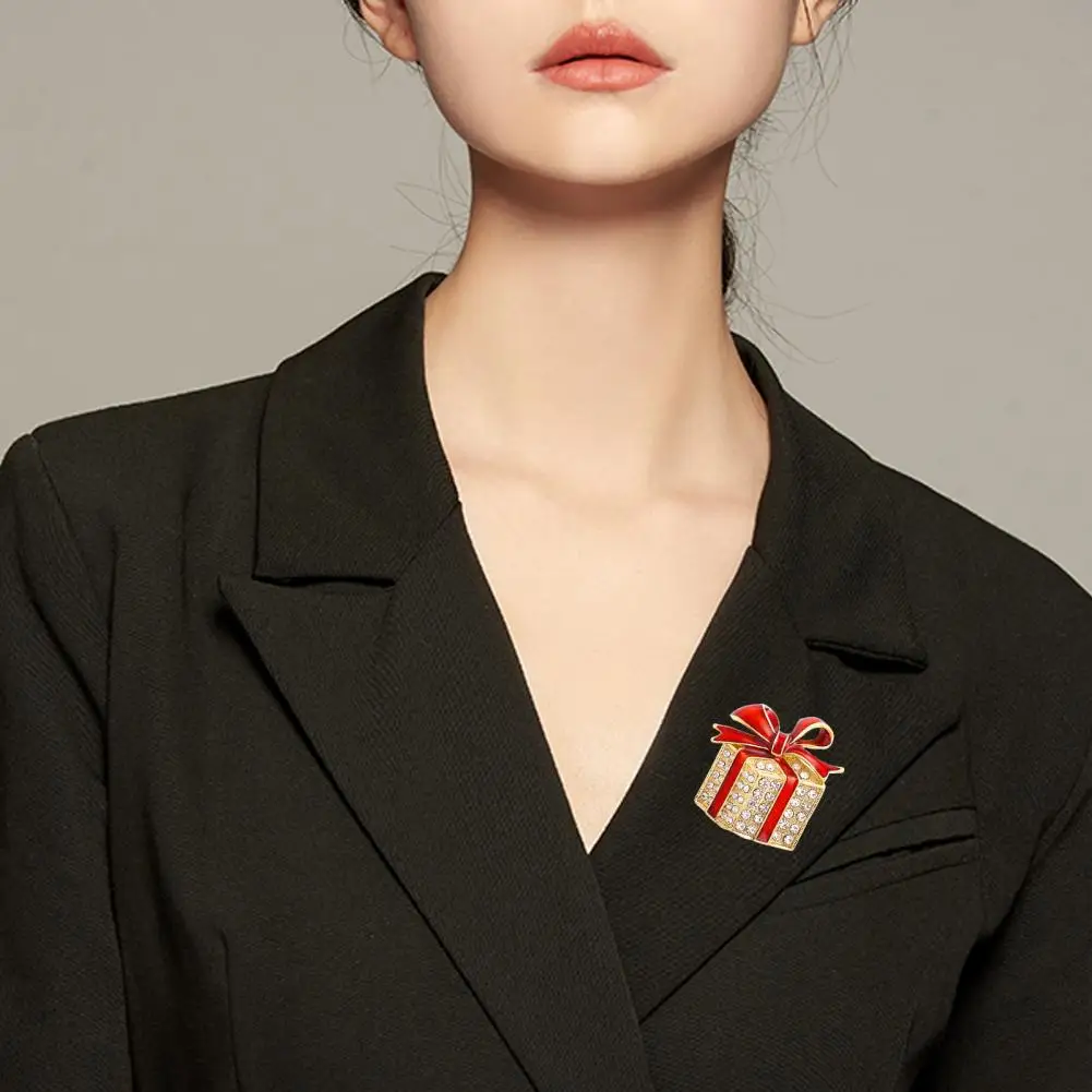 

Exquisite Cute Women Christmas Party Dating Rhinestone Brooch Lightweight Women Brooch Striking for Jacket