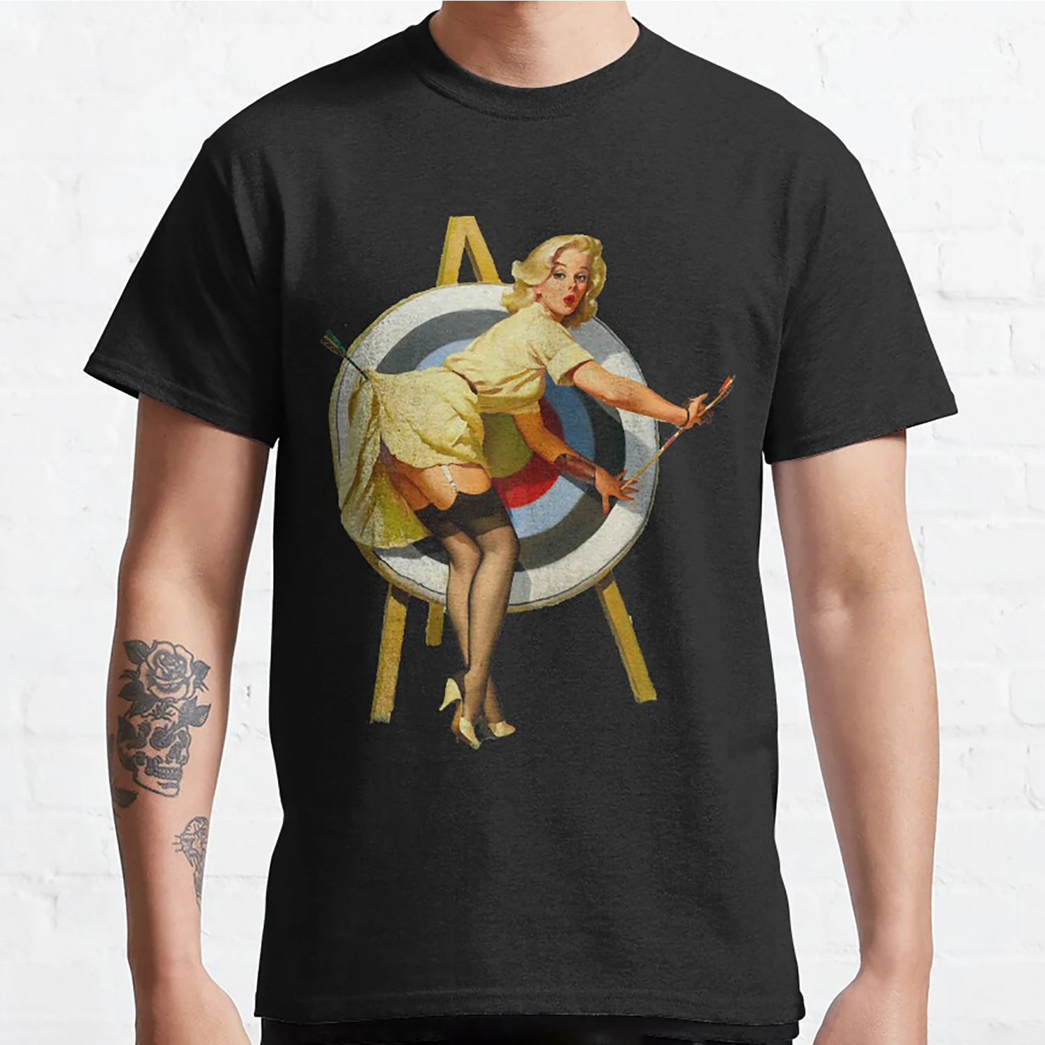 Винтажная Спортивная футболка с изображением девушки из лука в стиле 1950-х пинап