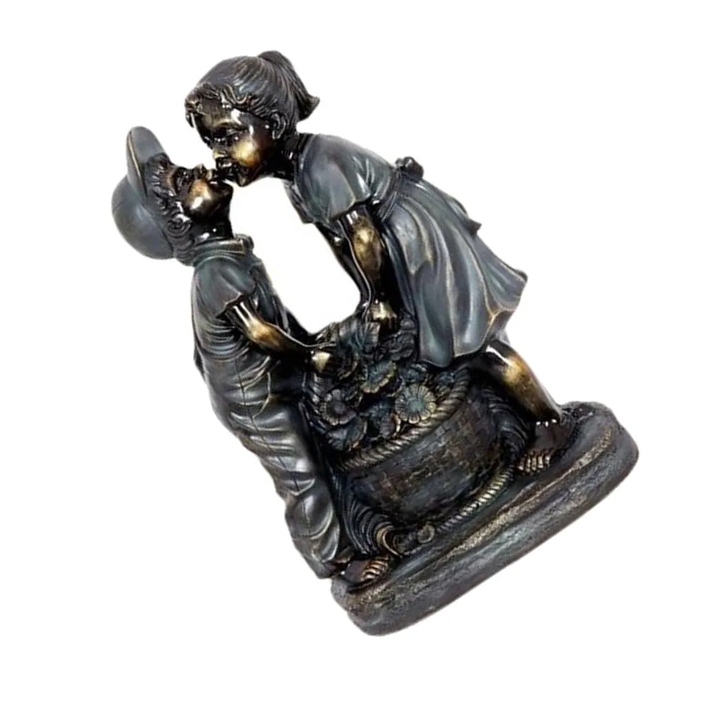 

Мальчик и телефон, водопад, поцелуи в воде, статуэтка, украшения, художественная деталь для дома, газона, двора