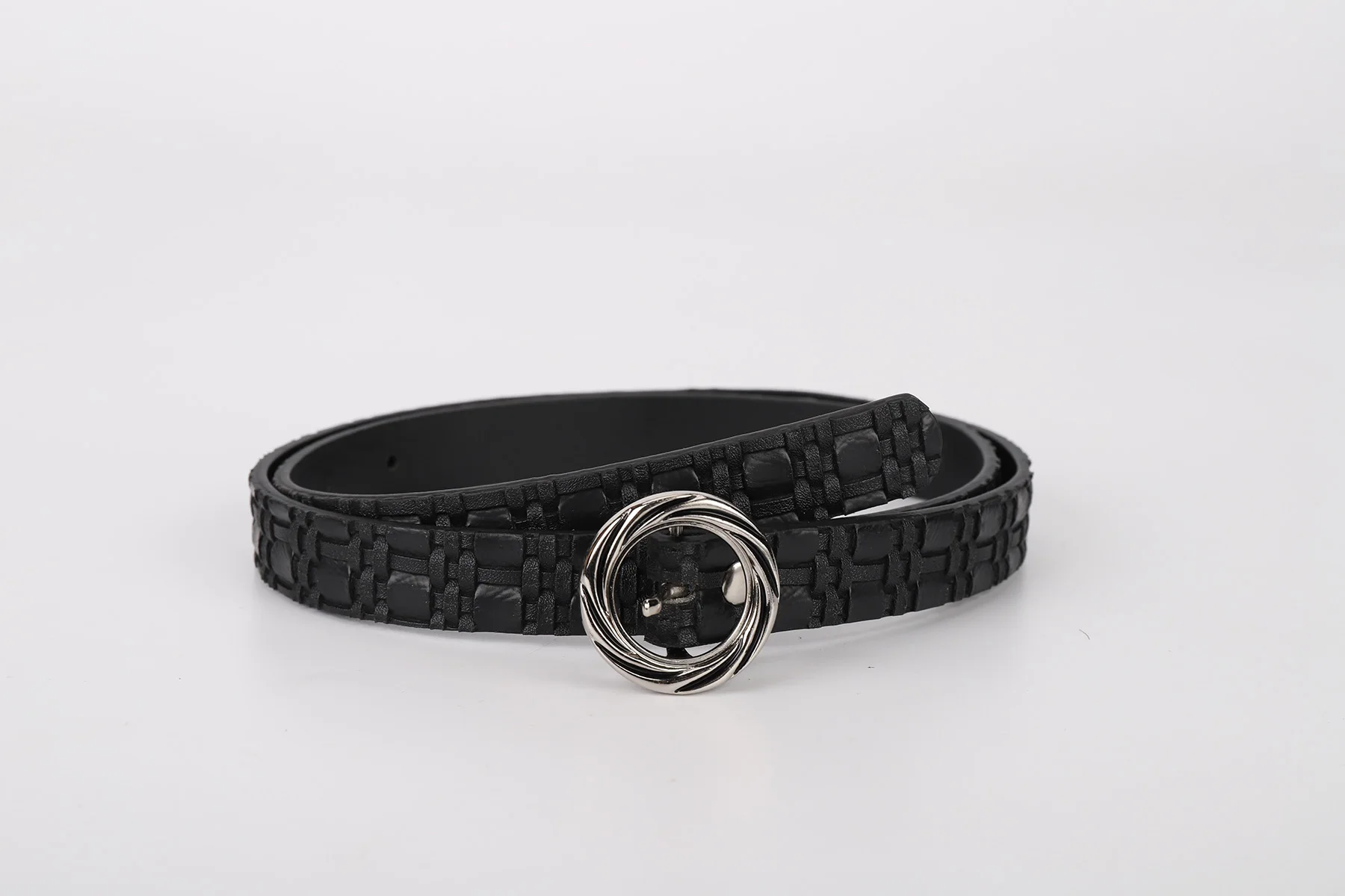 

2022 New Casual Fashion Trend Ladies Belt with Single Cut Jeans and Black Trousers Ratchet Belt Leather Automatic Buckle