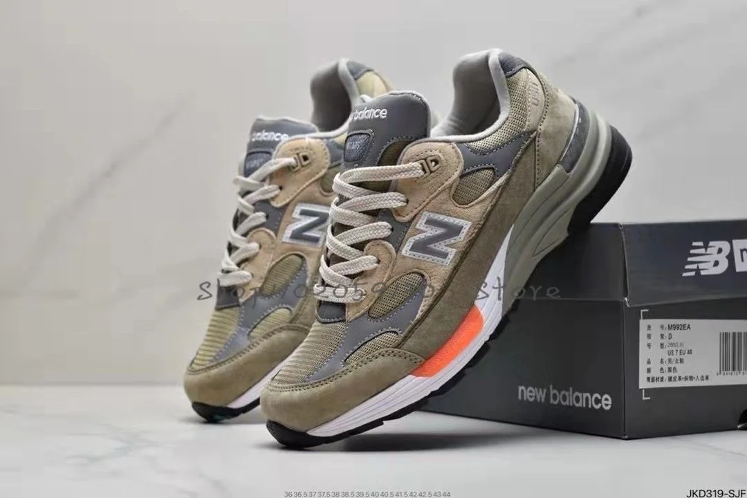 New Balance 992 