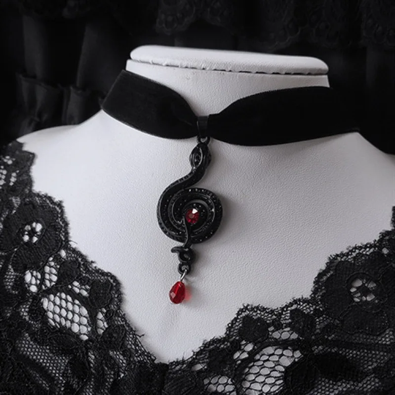 

Gothic Mystic Viper Charm Choker for Women Girls Trend Witch Jewelry Gift Accessories Black Velvet Black Crystal Snake Necklace