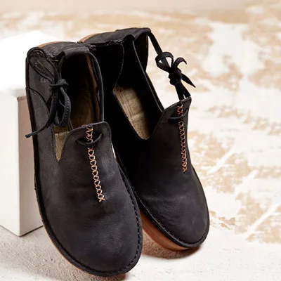 Women's Casual Shoes Suede Flat Bottomed Shoes Retro Boots Lace Up Car Stitching Rubber Sole Anti Slip Shoes Women Sneakers