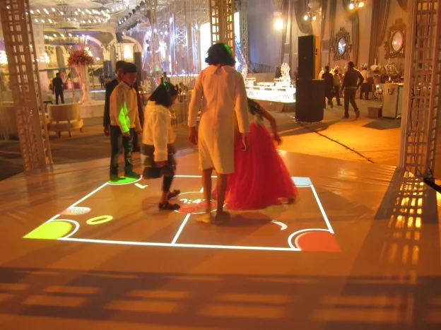 Конкурентоспособная цена 3D Интерактивная Настенная/напольная/игровая система