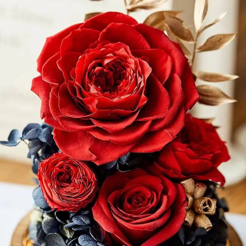

Eternal Flower Gift Box Glass Cover Ornament Valentine's Day Graduation Day Gift Rose