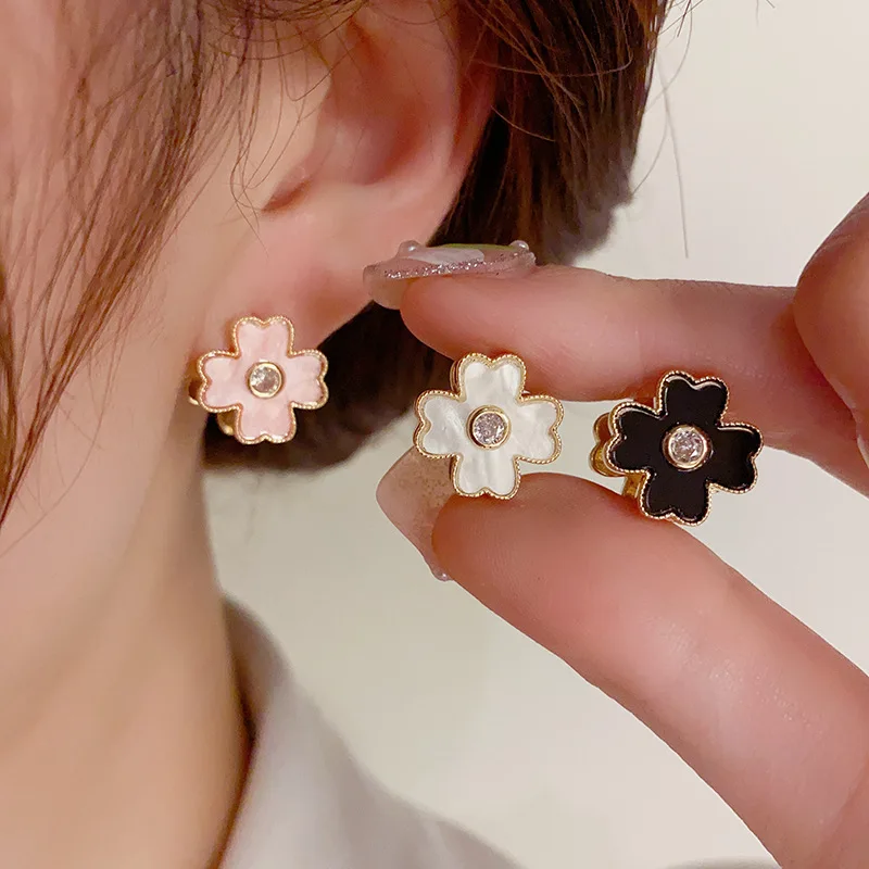 

Cute Two-sided Flower Hoop Earrings For Women High Quality Korean Copper 14K Gold Plated Black Earring Fashion Jewelry 2023 New