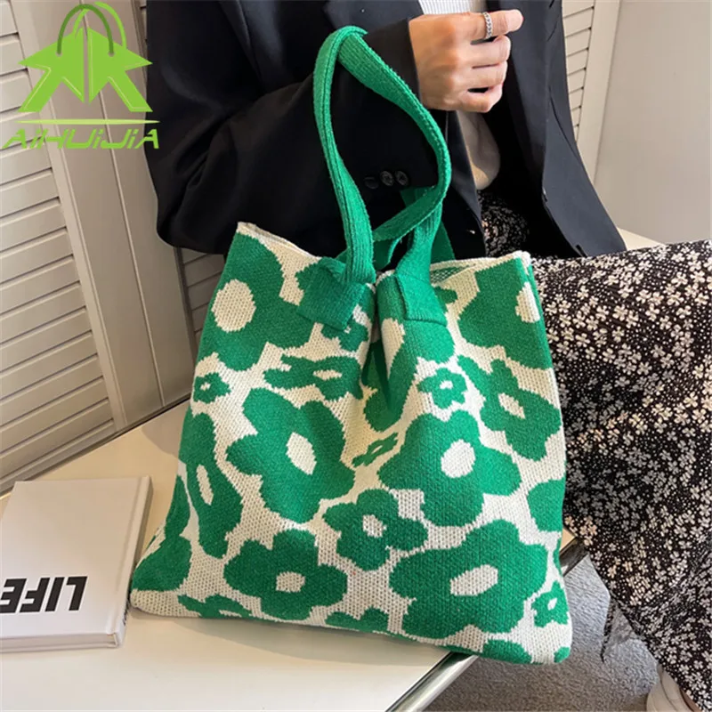 

Designer Casual High Capacity Handbag for Women High Quality Knitting Ladies Shoulder Bags 2022 The New Luxury Wild Tote Bags