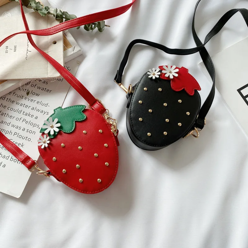 

Lovely Children PU Leather Shoulder Bags Cute Rivet Strawberry Baby Girls Coin Purse Messenger Bag Kids Small Wallet Handbags