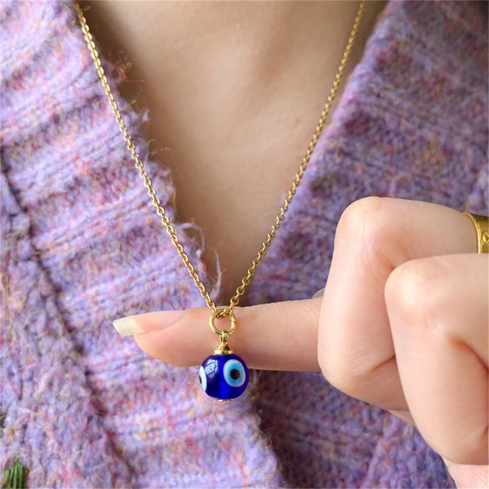 

Three-sided Turkey Blue Evil Eye Pendant Necklace For Women Lucky Glass Eyes Stainless Steel Link Clavicle Chain Choker Jewelry