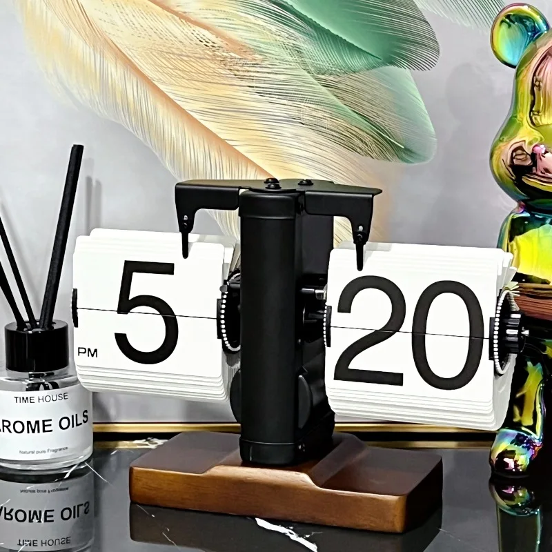 Механические автоматические часы для поворота страниц