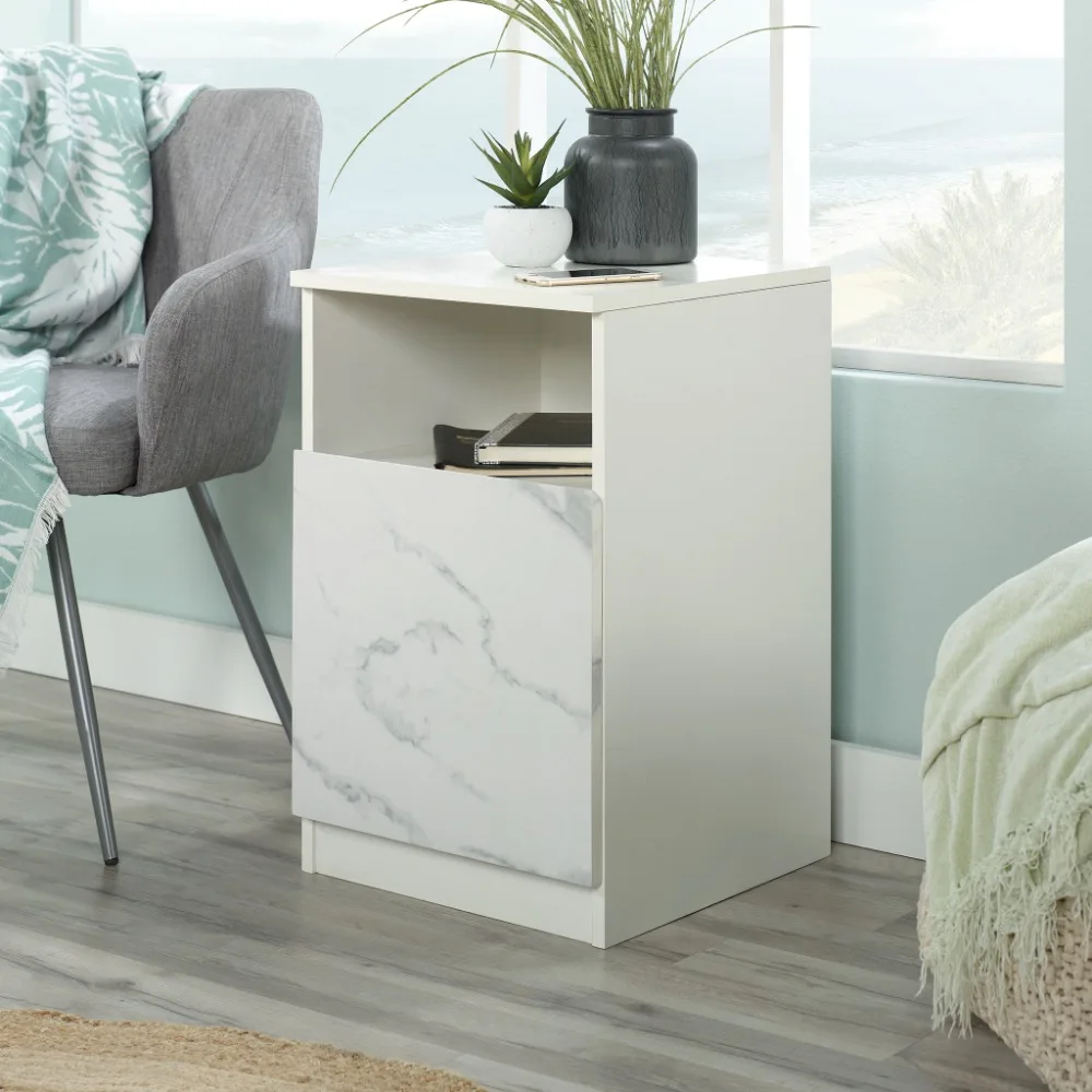 

Hudson Court  Finish Nightstan, Pearl Oak Finish