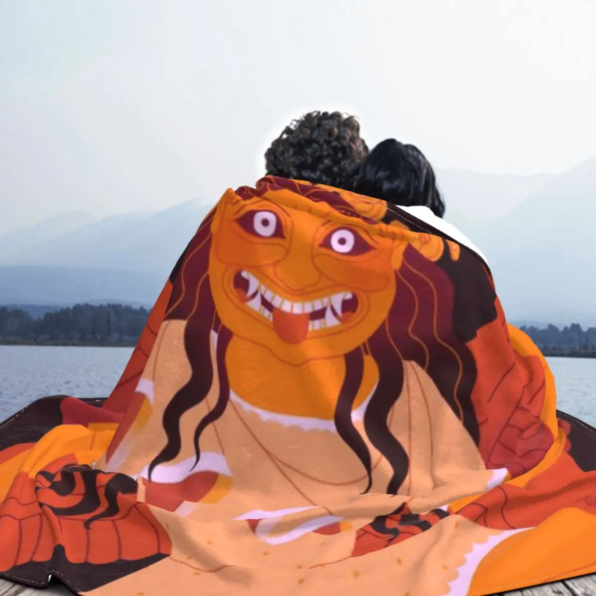 Архаик Горгон - оранжевое одеяло из микрофлиса