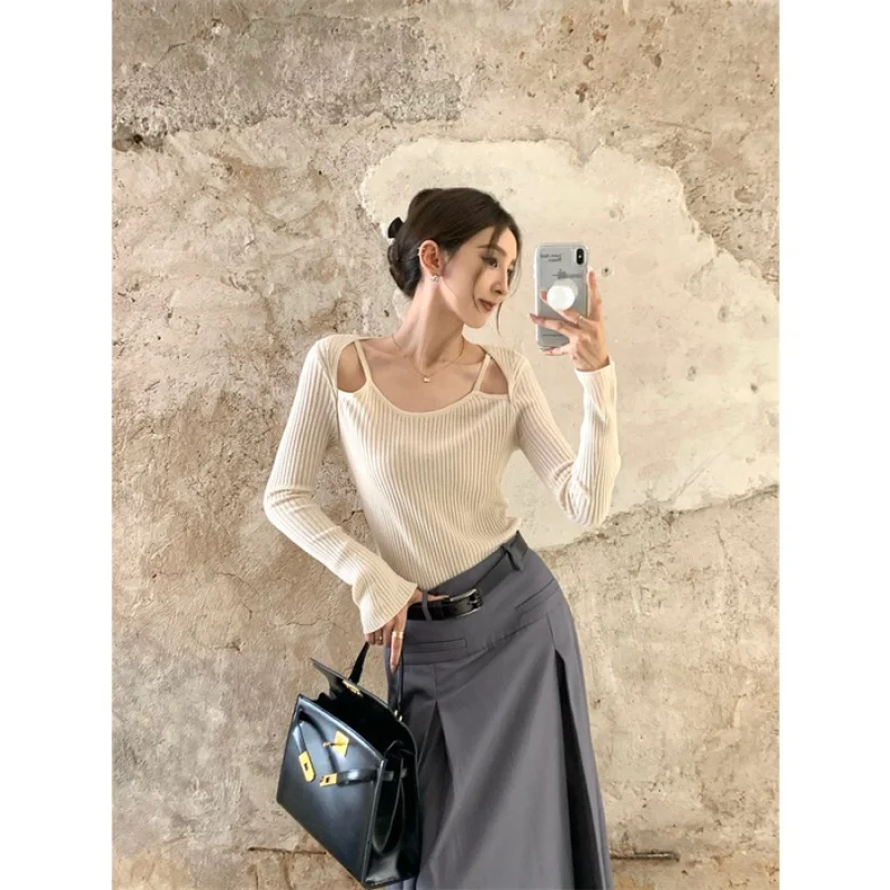 

Винтажная Корейская версия, тонкий трикотажный топ с открытыми плечами и длинным рукавом