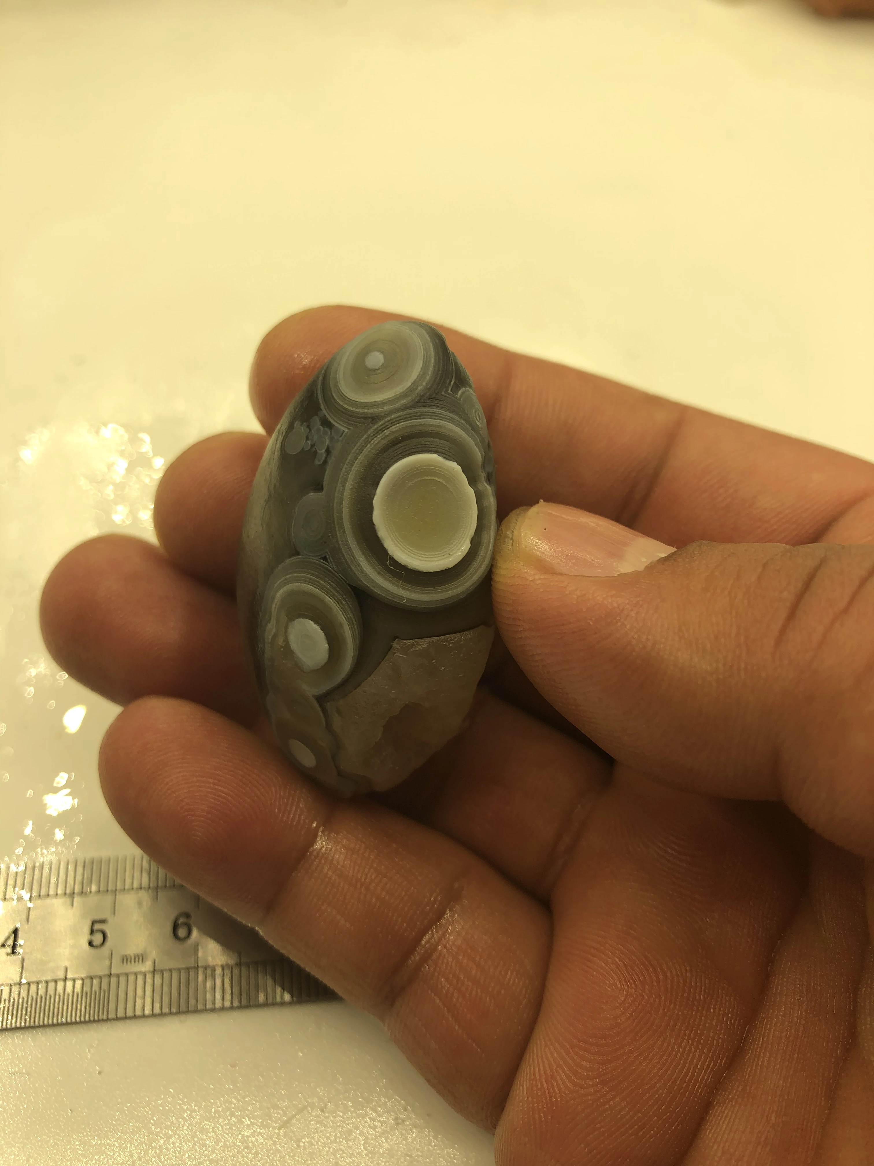 Natural Crystal Primitive Stone Outer Mongolia Four Eyes Agate Flower Eye Agate By Mineral Immersion Into The Color Of Blue Rare