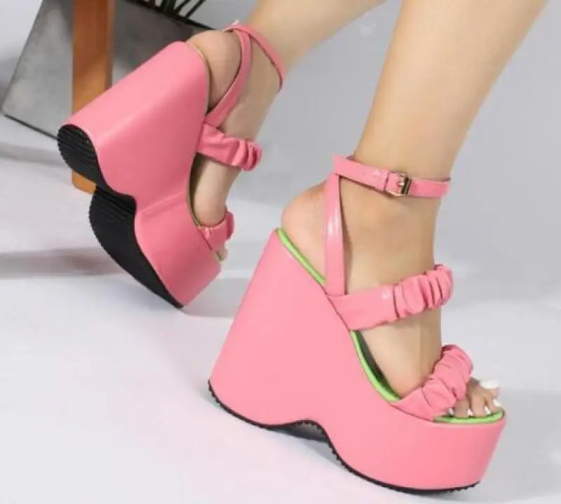 

Сандалии женские с открытым носком и ремешком на щиколотке