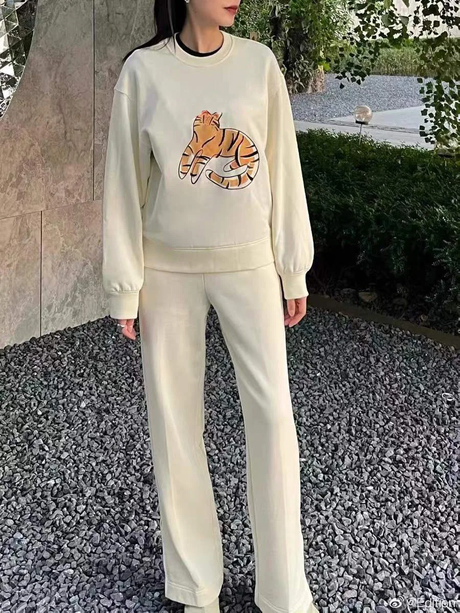 

2022 Spring New Printed Round Neck Long Sleeve Pullover Sweater