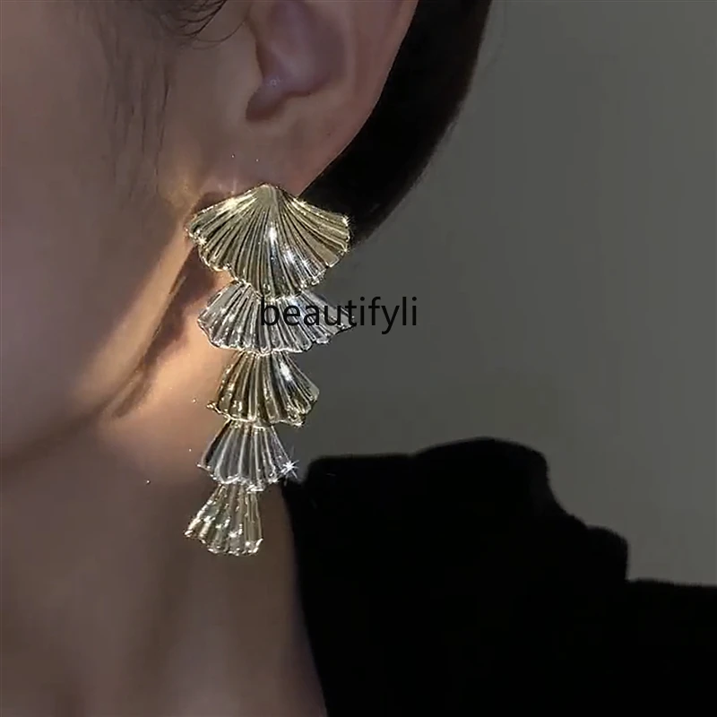 

925 Silver Needle Metal Cold Style Earrings Apricot Leaf Exaggerating Temperament Long Light Luxury High-Grade Earrings