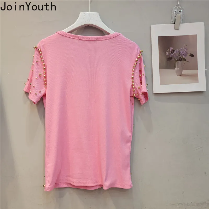Женская футболка с коротким рукавом круглым вырезом и бисером