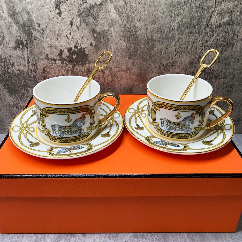 

Cup and saucer set of 2 exquisite bone China coffee cup gold handle porcelain tea party set coffee cup tea cups and saucer sets