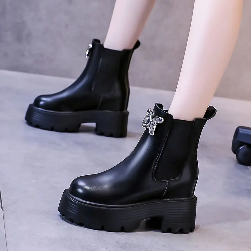 

Женские ботинки на платформе, кожаные женские ботильоны на толстой подошве, пикантная Женская мотоциклетная обувь в стиле панк, женские бот...