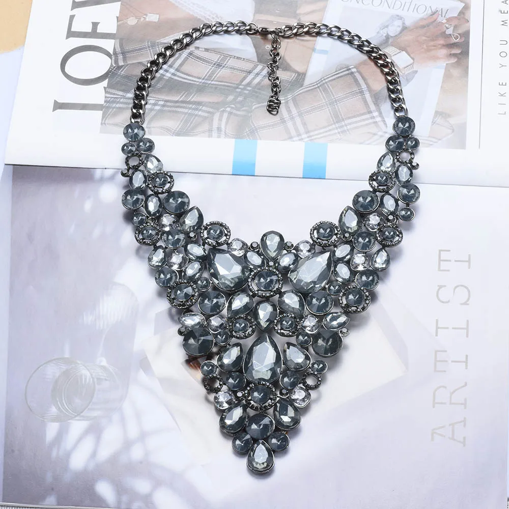 

Fashion Statement Necklace for Women Grey Crystal Pendant Trendy Jewelry Antique Metal Necklace & Pendant Accessories