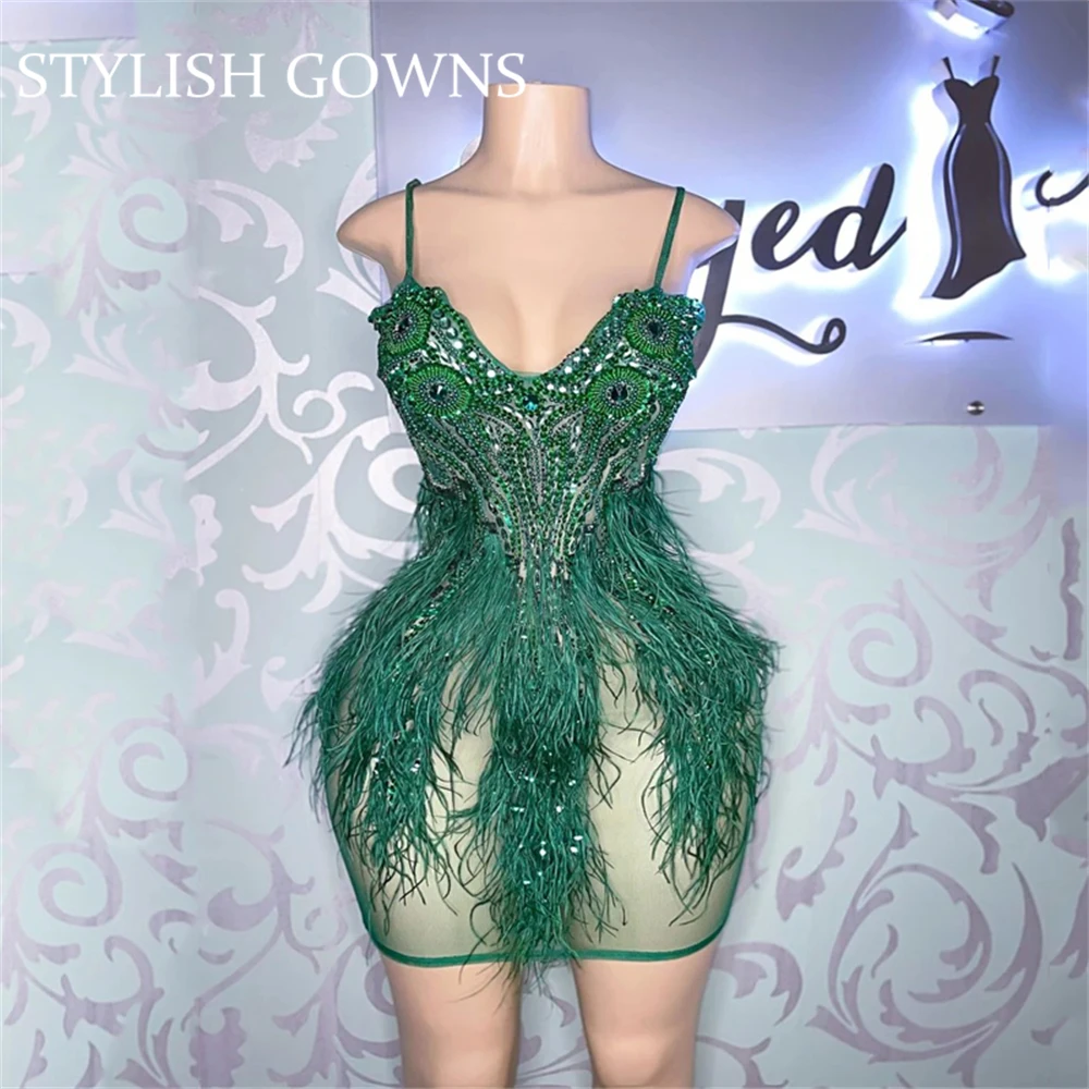 

Luxury Green Feathers Short Prom Dress Bead Rhinestone Birthday Party Dresses For Black Girl Sweetheart Mini Cocktail Homecoming