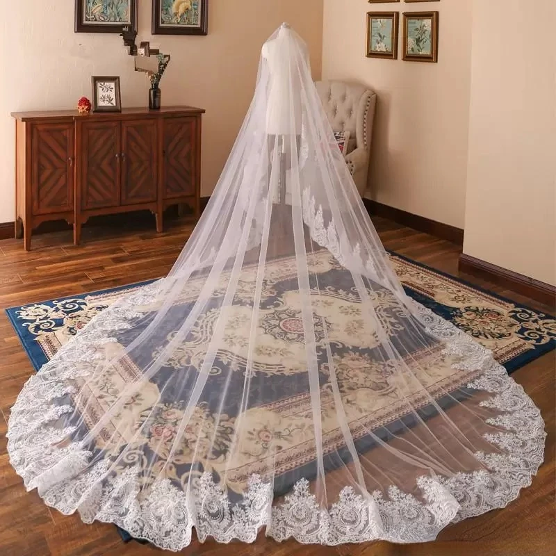 

3M Long Wedding Veils With Lace Applique Edge One Layer Round Cathedral Length Veils With Comb Tulle Bridal Veil