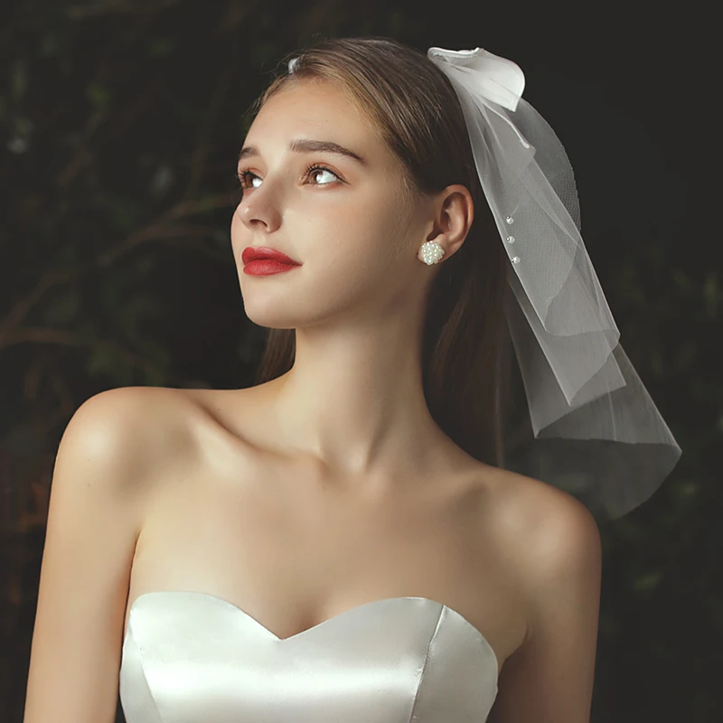 

V711 Elegant Wedding Bridal Pearls Short White Veil Two-Layer Tulle Cut Edge Bride Shoulder Veil Women Marriage Accessories