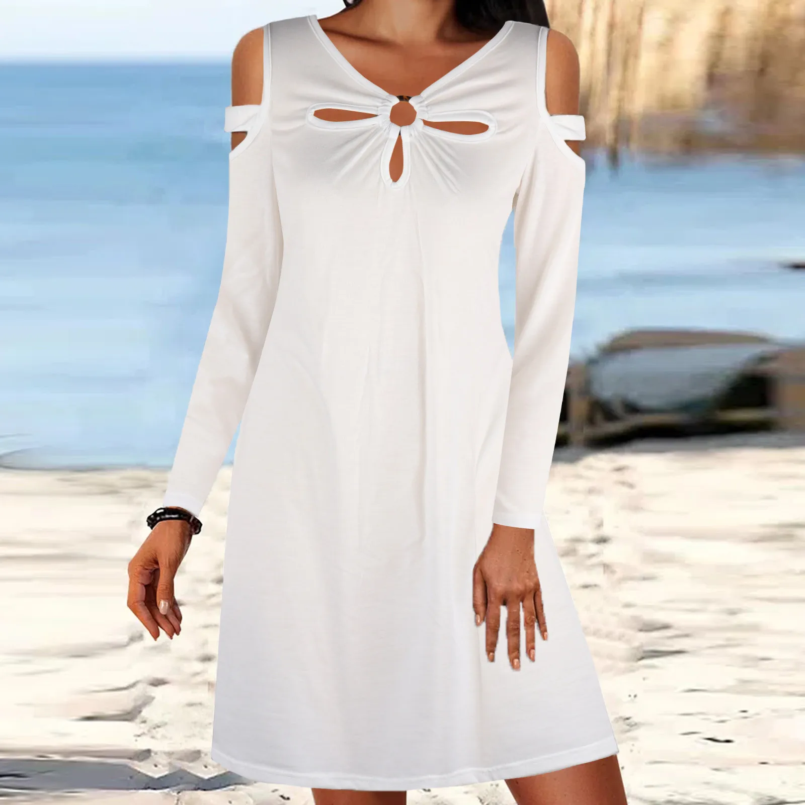 

Платье женское на бретелях-спагетти с длинным рукавом и V-образным вырезом