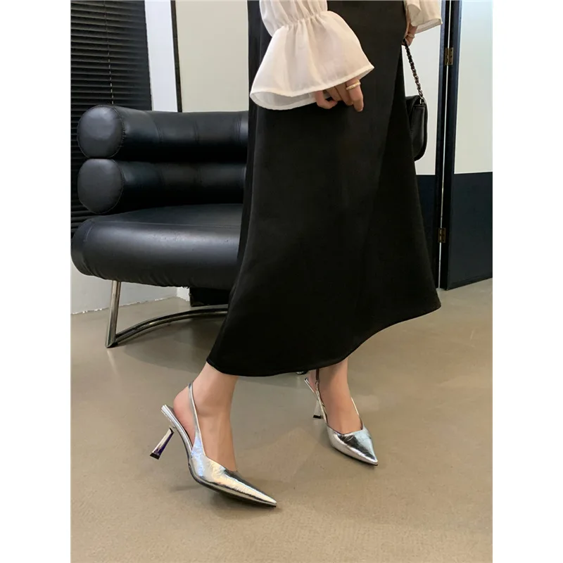 Черные туфли на каблуке 2024 туфли-лодочки с острым носком женские сандалии