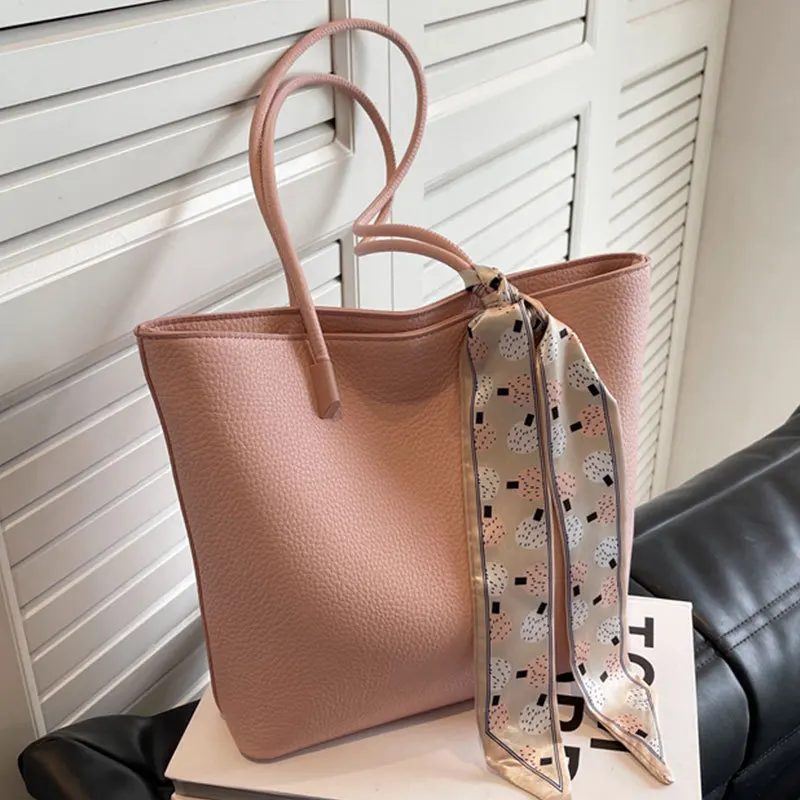 

High-quality high-capacity handbag 2023 new western-style fashion commuter Joker carrying summer one-shoulder tote bag