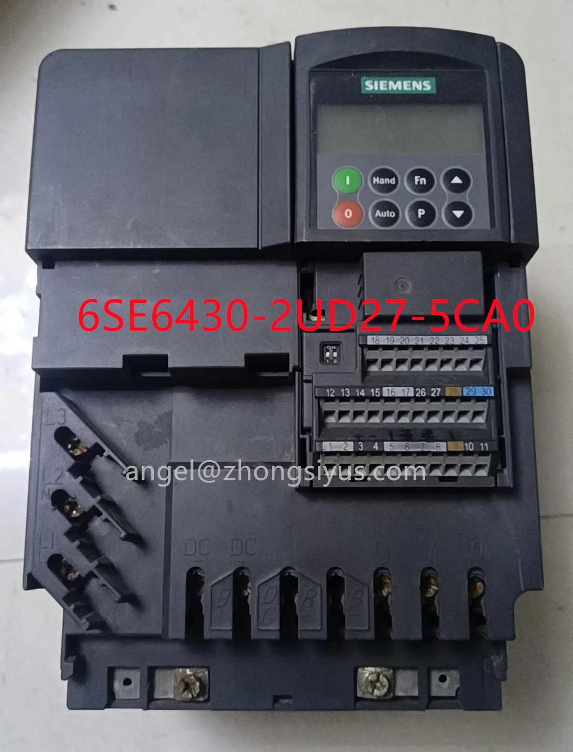 

6SE6430-2UD27-5CA0 Подержанный микромастер Siemens 420/440: Размер рамки C с панелью оператора состояния 6SE6430 2UD27 5CA0