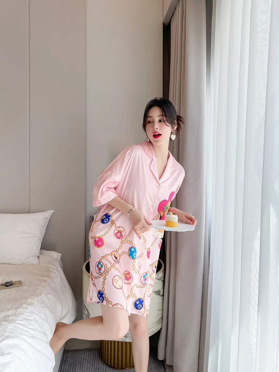 [Women's pajamas] [high-quality]New Short Sleeve Long Pants Ice Silk Set Korean Version Sweet Sunflower Large Homewear Pajamas